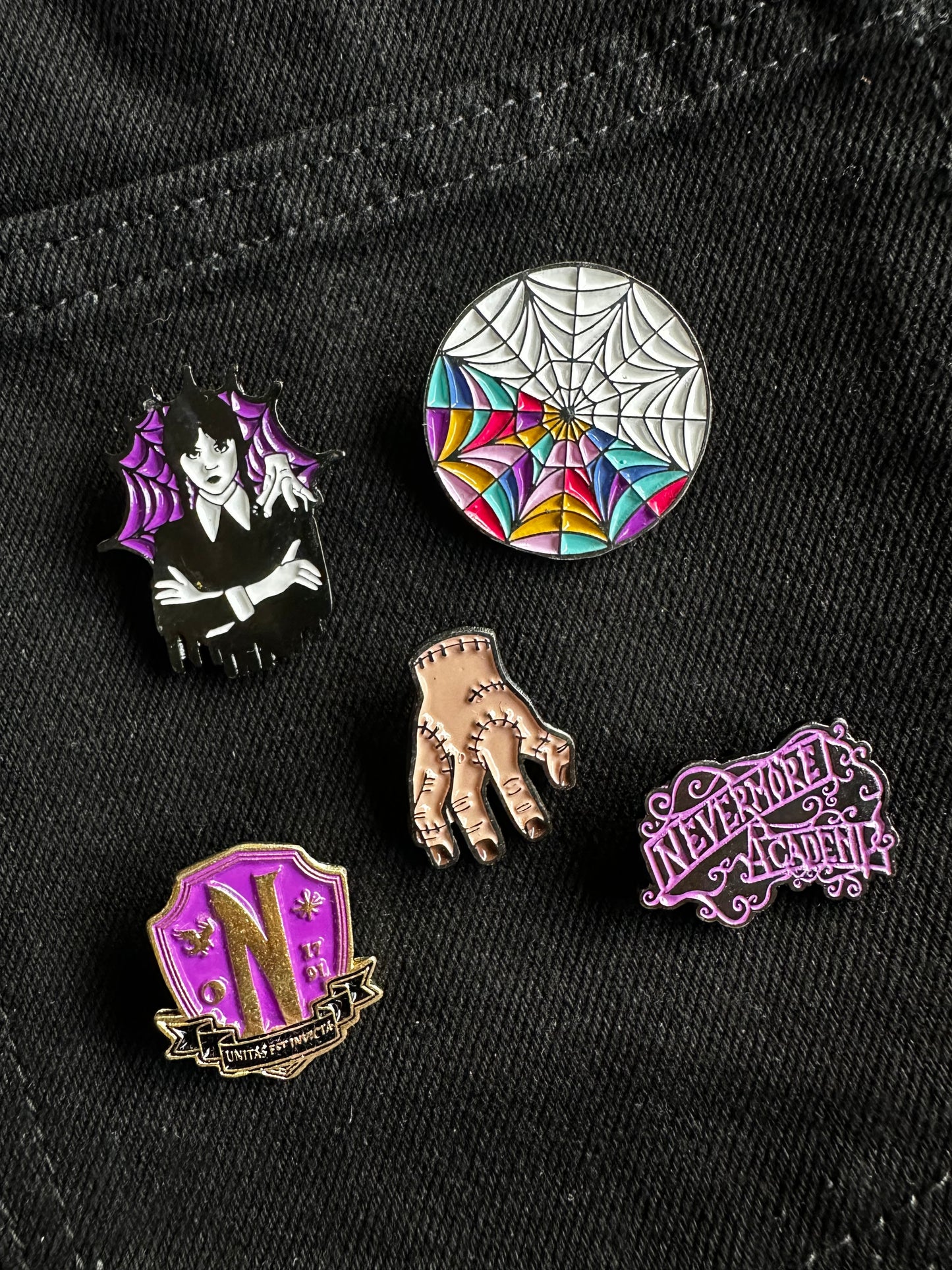 Pin Telaraña Merlina & Enid (Merlina)