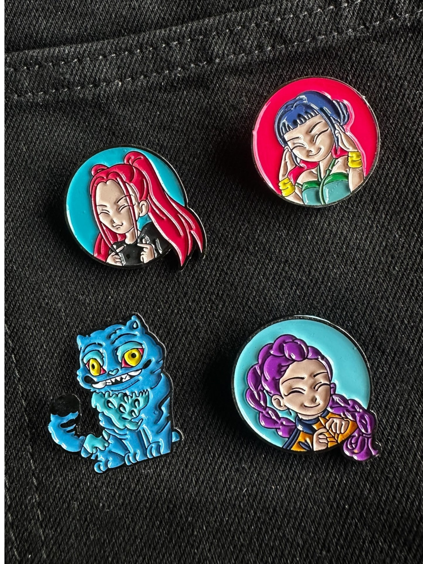 Pin Mira (Demon Hunters)