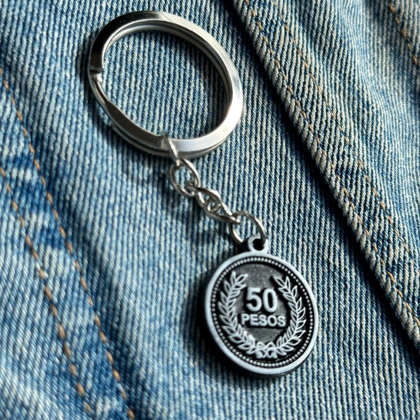 Llavero Moneda $50 (Antigua)